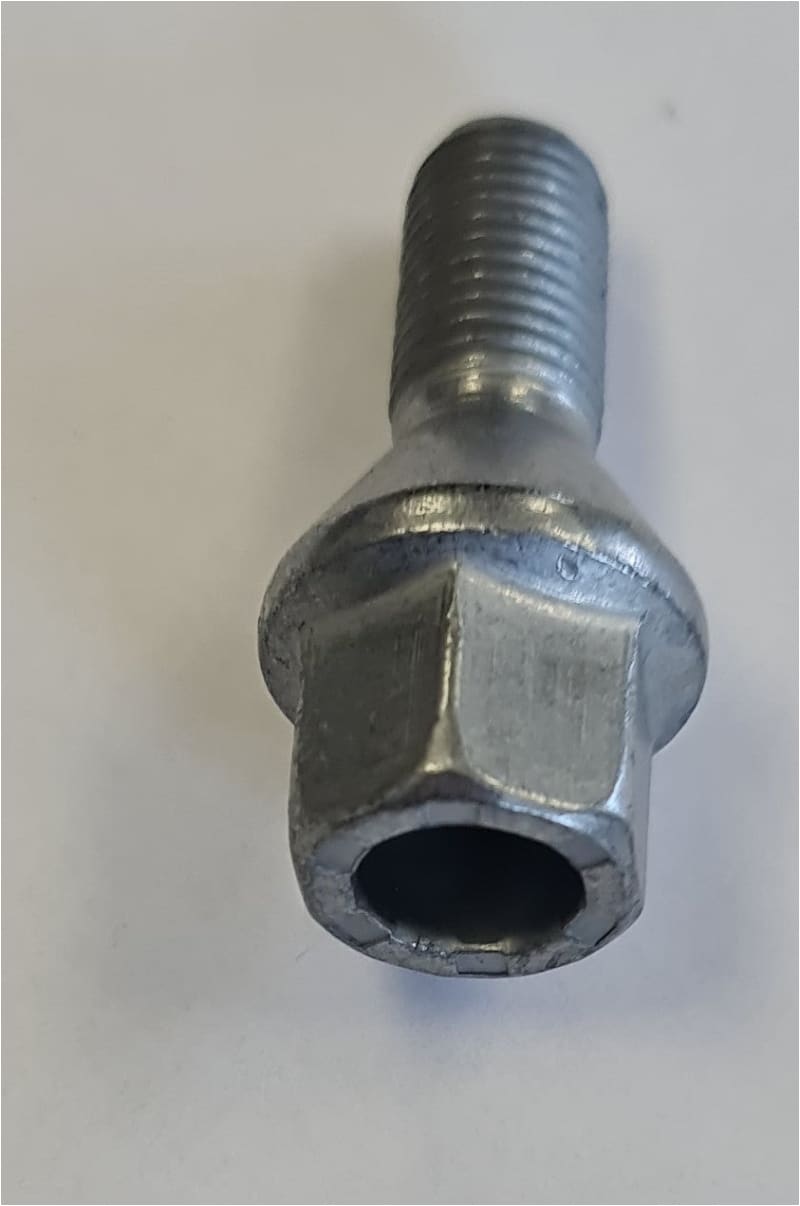 Nissan Qashqai Wheel Nut Wheel Bolt Single 2013 - 21 402224EA0B 4025400Q0P