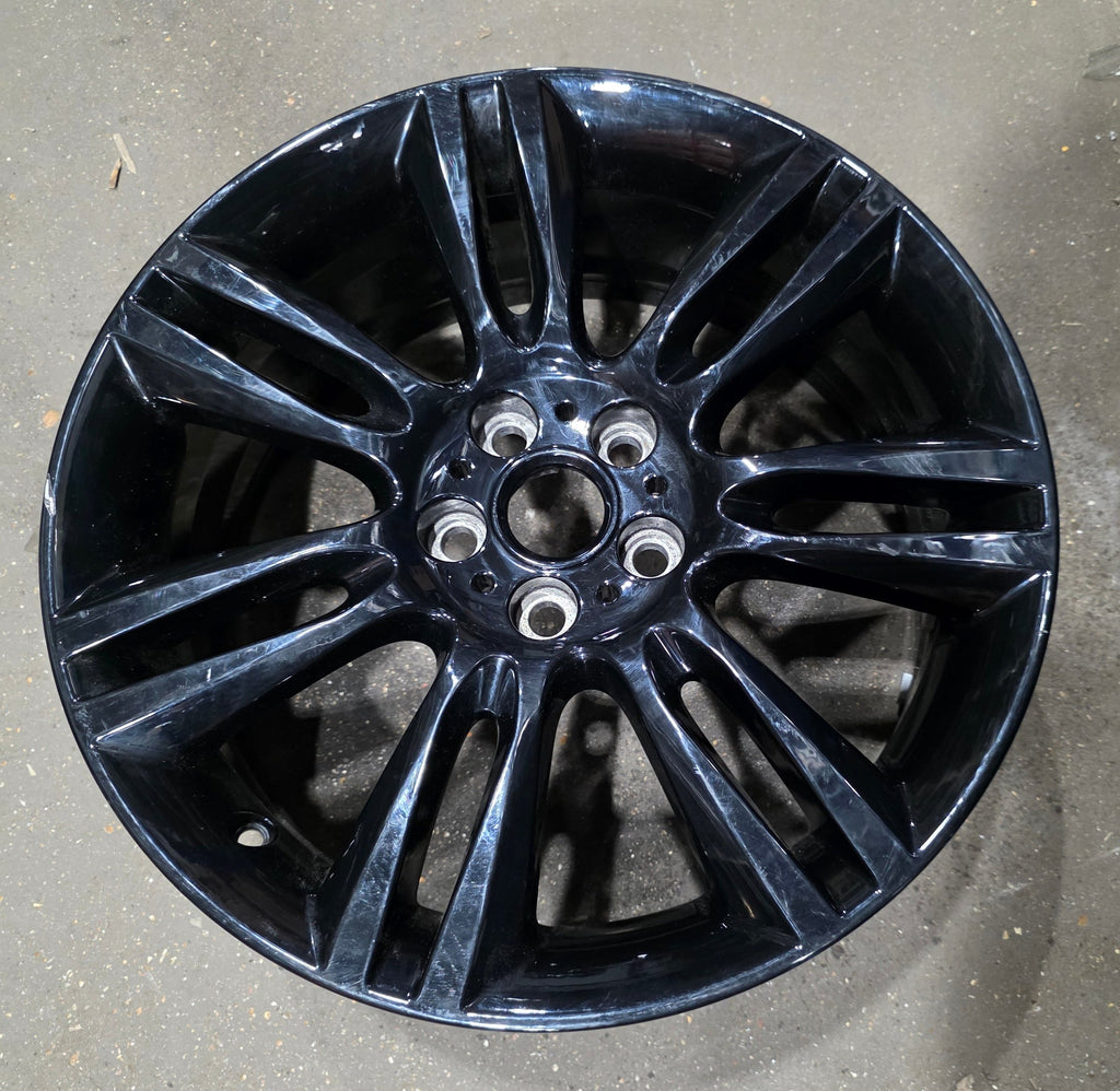 Jaguar XE Matrix 18" Alloy Wheel Gloss Black T4N6915