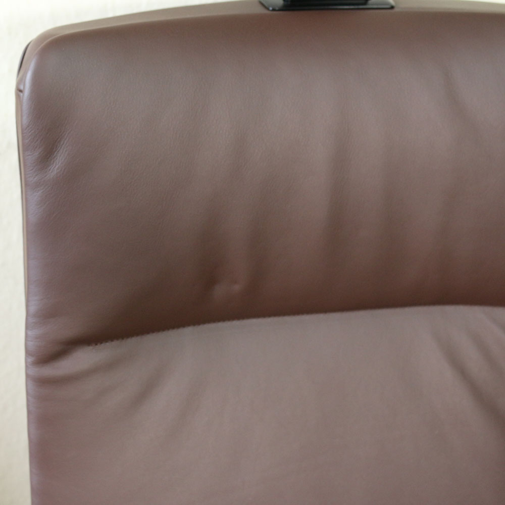HAG Tribute 9031 Executive Chair, Brown Leather w/ Black Frame - Showroom Model
