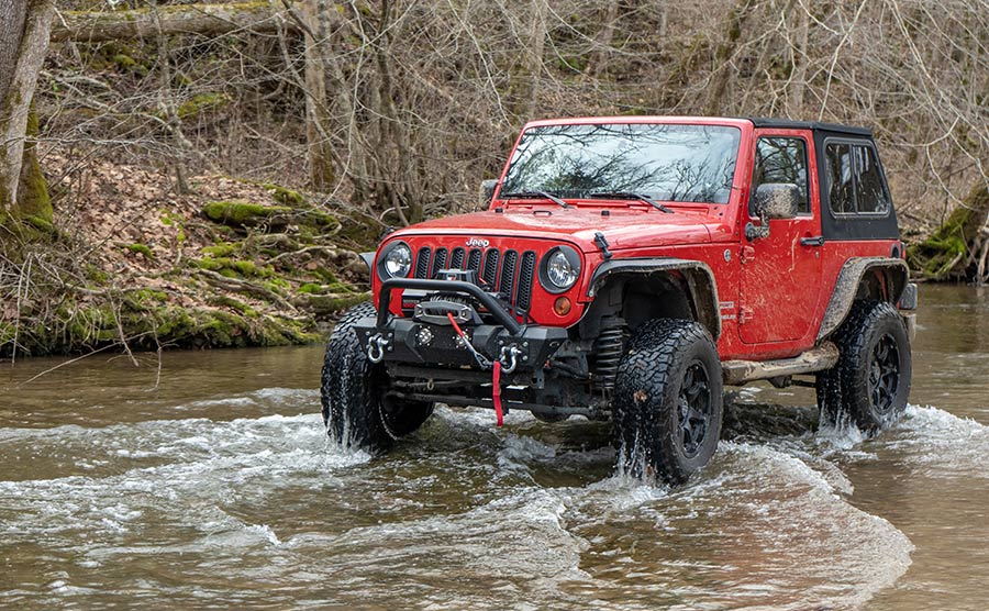 Gladiator F-Type 12500 Electric Winch - 12v Synthetic Rope
