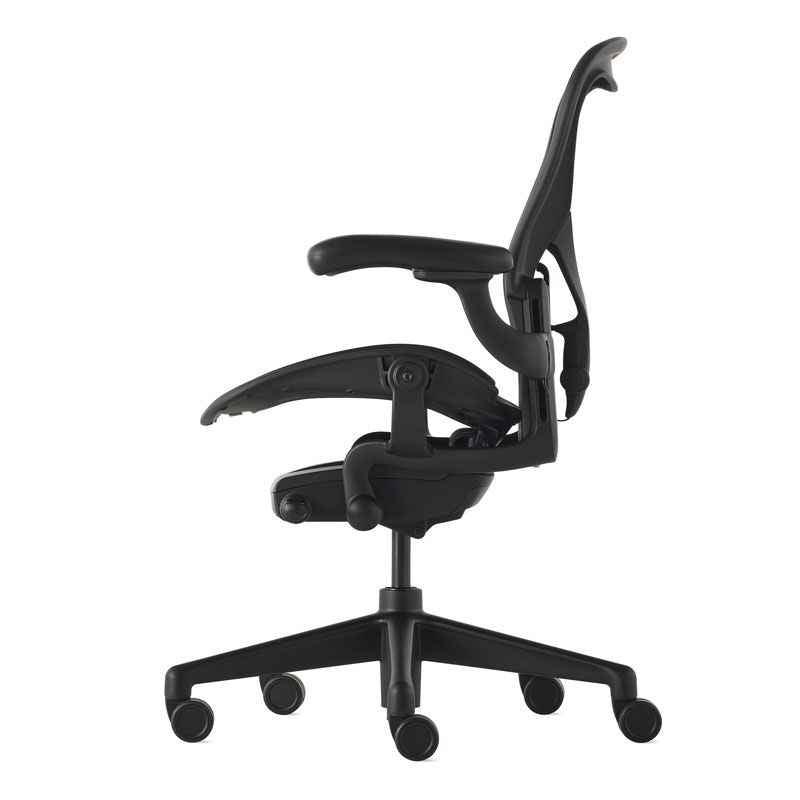 Herman Miller Aeron Chair, Onyx - Size B
